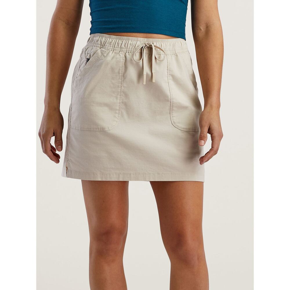 NWT Title Nine Scout Skort